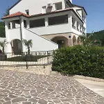 Mariva Apartman *
