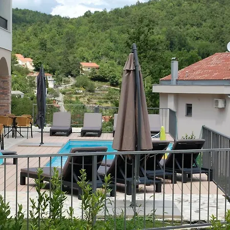 Mariva Apartment *